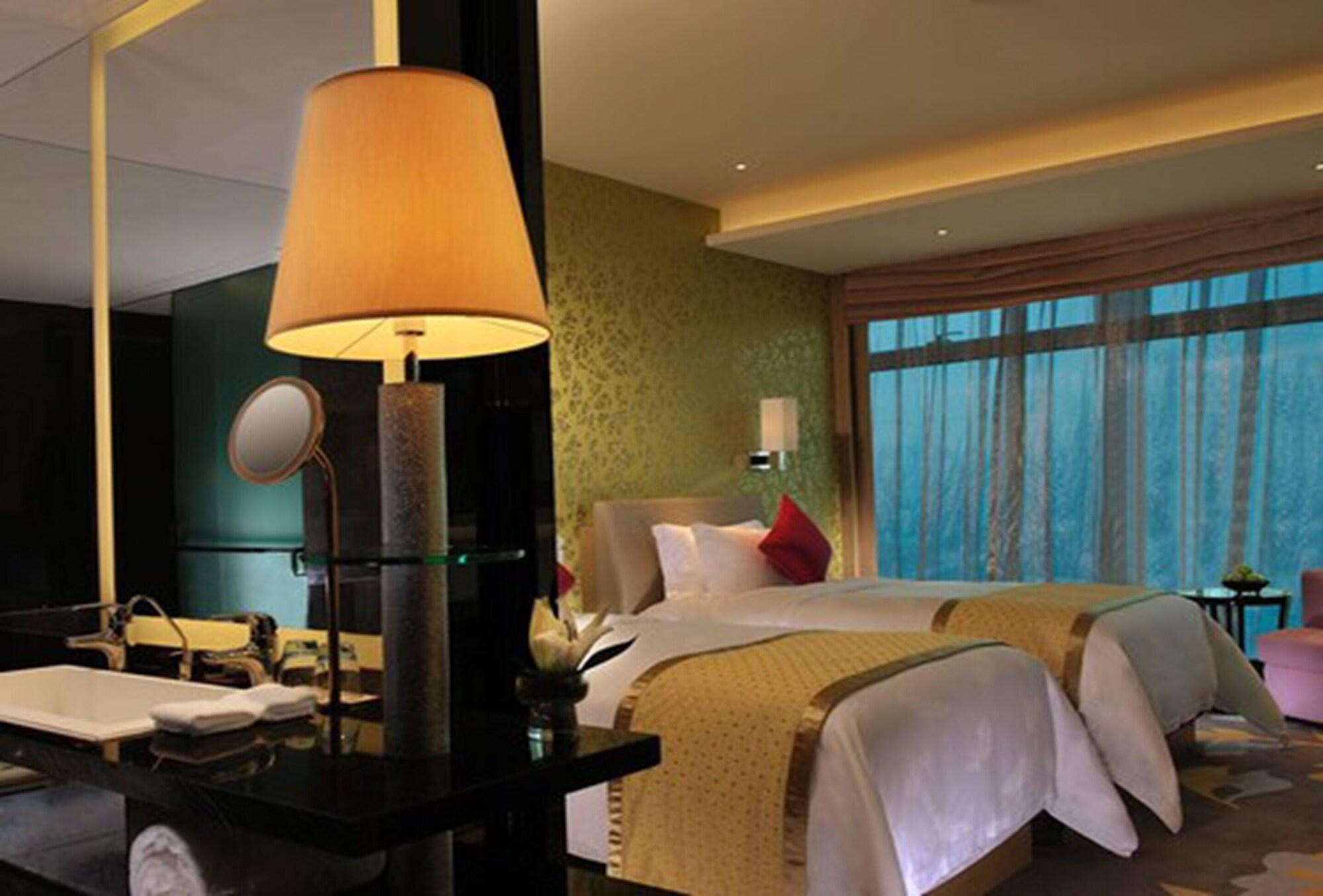 Wongtee V Hotel Shenzhen Esterno foto